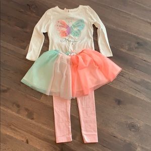Adorable Carter’s Outfit - Size 6